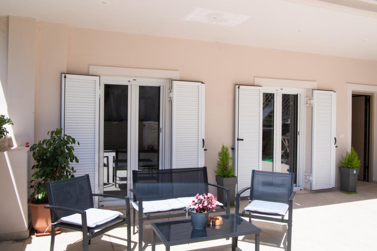 Peratzada Apartments Vasiliki  Exterior photo